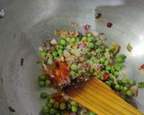 A picture of step 7 of Matar paneer burji.