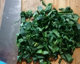 Foto del paso 3 de la receta: Ensalada de espinacas con tocino
