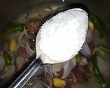 A picture of step 2 of Shaljam Palak Gosht.