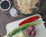 Foto langkah ke 1 dari resep Tumis kubis tauge.