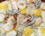 Foto del paso 5 de la receta: Cazuela de gulas, colas de mar y huevos de codorniz