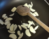 Foto del paso 3 de la receta: Noodles con espinacas y tomates secos