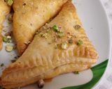 صورة لخطوة 5 من وصفة وربات البف باستري🥟😋