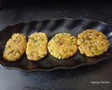 A picture of step 3 of Shallow fried veg Poha kabab.