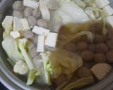 Foto langkah ke 3 dari resep Sup Tahu, Udang, Baso by BuNda 💕.