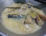 Foto langkah ke 4 dari resep Kepala Patin Kuah Kuning.