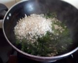 A picture of step 1 of Spinach cauliflower soup.