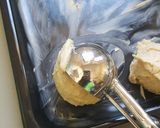 A picture of step 4 of Vanilla Rock Muffins.