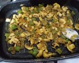 عکس مرحله 2 از دستور خوراک قارچ و سیب زمینی لذیذ