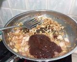 A picture of step 2 of Bacon And Onion In BBQ Sauce Open Sandwich.