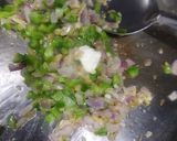 A picture of step 3 of Buttery bhaji bun.