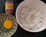 Foto langkah ke 1 dari resep Nasi Telur Sekejap.