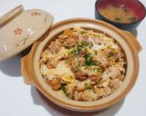 A picture of step 4 of Oyakodon (Japanese Chicken and Egg Rice Bowl) 親子丼.