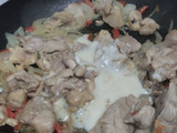 Pollo🍗en salsa🥯de queso🧅🫑🧄