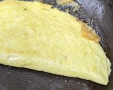 A picture of step 8 of Sweet omelette with gooseberry compote.