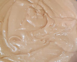 Foto del paso 3 de la receta: Bizcochuelo de dulce de leche🥳