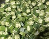 ભીંડા નું શાક (Bhinda Shak Recipe In Gujarati) રેસીપી સ્ટેપ1ફોટો