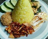 Foto langkah ke 7 dari resep Tumpeng Mini Komplit.