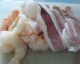 Foto langkah ke 2 dari resep Nasi Goreng Seafood.