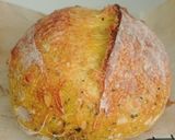 Foto langkah ke 19 dari resep Kunyit Jinten Hitam Italian Herbs Cheese Sourdough Bread.