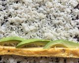 Foto del paso 7 de la receta: Sushi de salmón y verduritas (kaisen maki)