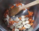 Foto del paso 1 de la receta: Sopa de verduras y pollo