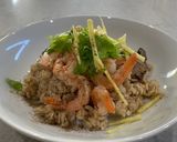 A picture of step 3 of Oat Shiitake Mushroom Soup with Prawns.