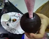 A picture of step 4 of Strawberry Mousse In Chocolate Ball.