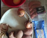 1992. Kolbász hagymás sajtos krumplival 😋 recept fázis 1 fotója