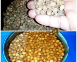 A picture of step 1 of Bengal Gram Ghughni Or kale Chane ki Ghughni.