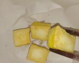 รูปขั้นตอนการทำที่ 4 ของ เต้าหู้ทอดราดซอสมะขามเปียก (Fried Tofu with Tamarind Sauce)