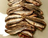 Foto del paso 3 de la receta Anchoas fritas sobre cama de picadillo de ensalada