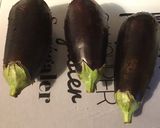 Une image de l'étape 1 de Aubergines grillées façon gâteau aux tomates, farce au chapon, pesto et emmental.