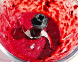 Foto del paso 6 de la receta: Tarta de yogur y frutos rojos sugarfree