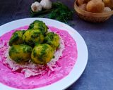 यू पी वाले धनिया आलू विथ बीटरूट डिप(U P WALE DHANIYA ALOO WITH BEETROOT DIP RECIPE IN HINDI)I) रेसिपी चरण 9 फोटो