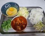 罐頭料理-茄汁鯖魚蓋飯的食譜步驟1照片