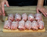 Foto del paso 3 de la receta: Rollitos de pollo rellenos en escabeche, especial Navidad