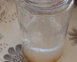 A picture of step 2 of Citrus Kewda Detox Water.