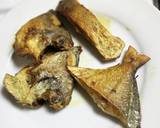 Shorshe Pomfret (Fish in Mustard Gravy) recipe step 2 photo