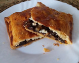 Foto del paso 6 de la receta: Empanada de morcilla manzana y piñones