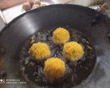 A picture of step 3 of દાબેલી વડા મો.