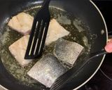 Foto del paso 2 de la receta Dorada a la pimienta verde
