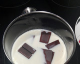 Foto del paso 3 de la receta: Tarta de chocolate con piñones