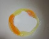 Foto del paso 1 de la receta: Queque de plátano, frutilla y chocolate picado