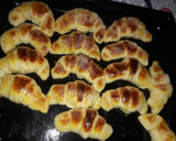 Foto del paso 5 de la receta: Medialunas de manteca