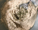 Foto del paso 3 de la receta: Paté de pollo a las finas hierbas súper fácil