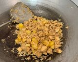 รูปขั้นตอนการทำที่ 3 ของ ข้าวไก่ผัดสับปะรด