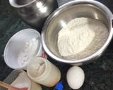 A picture of step 1 of Dora cakes.