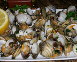Foto del paso 6 de la receta: Berberechos a la plancha con ajito y perejil