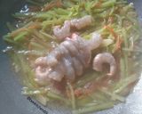 Foto langkah ke 5 dari resep Labu Siam Tumis Udang.
